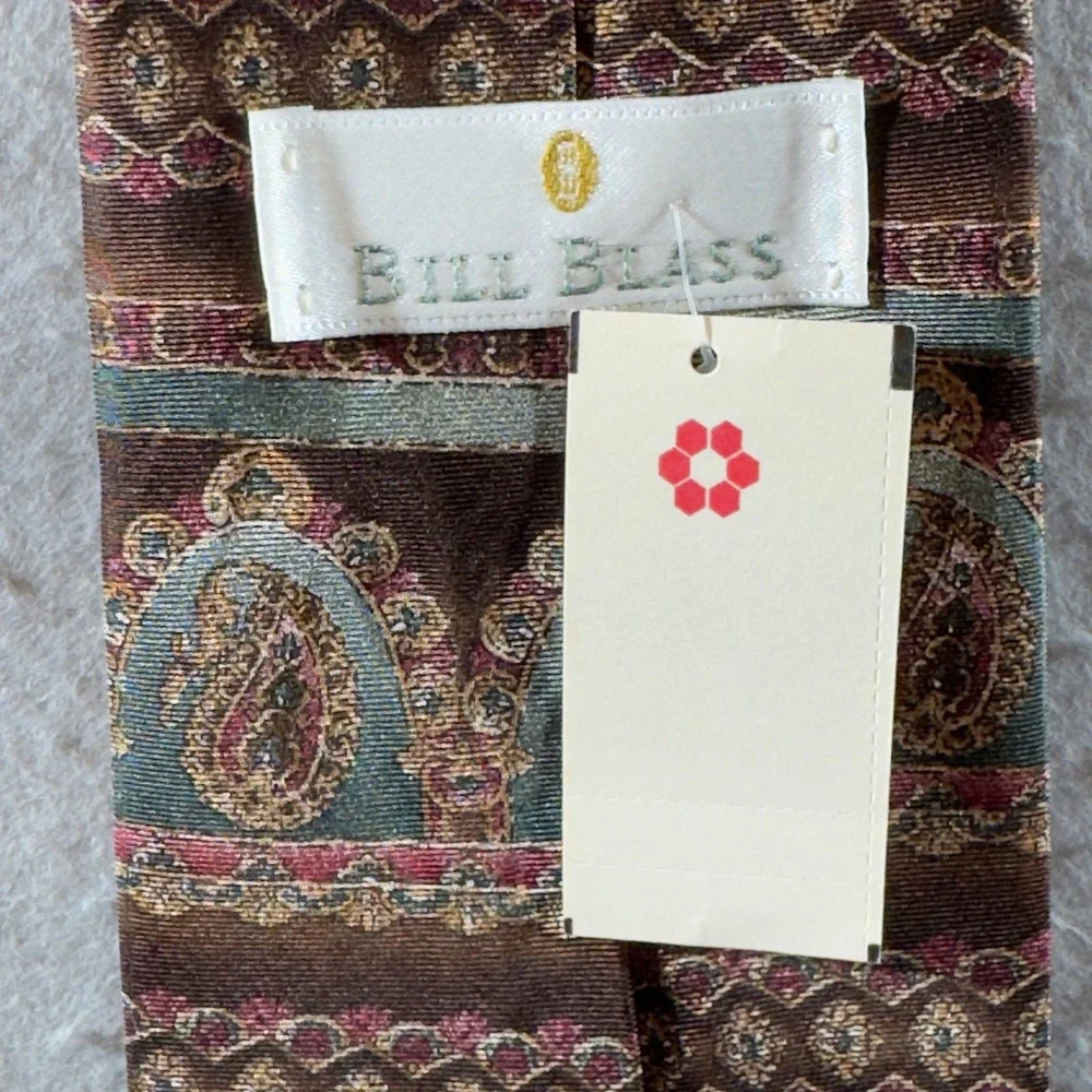 1416 | Vintage Bill Blass Silk Paisley Medallion Classic Necktie Brown Mens OS